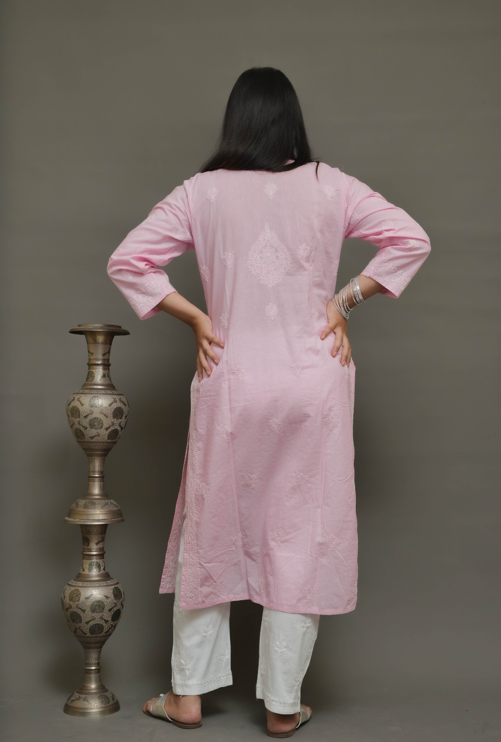 Rose Petal Chikankari Kurta (8)