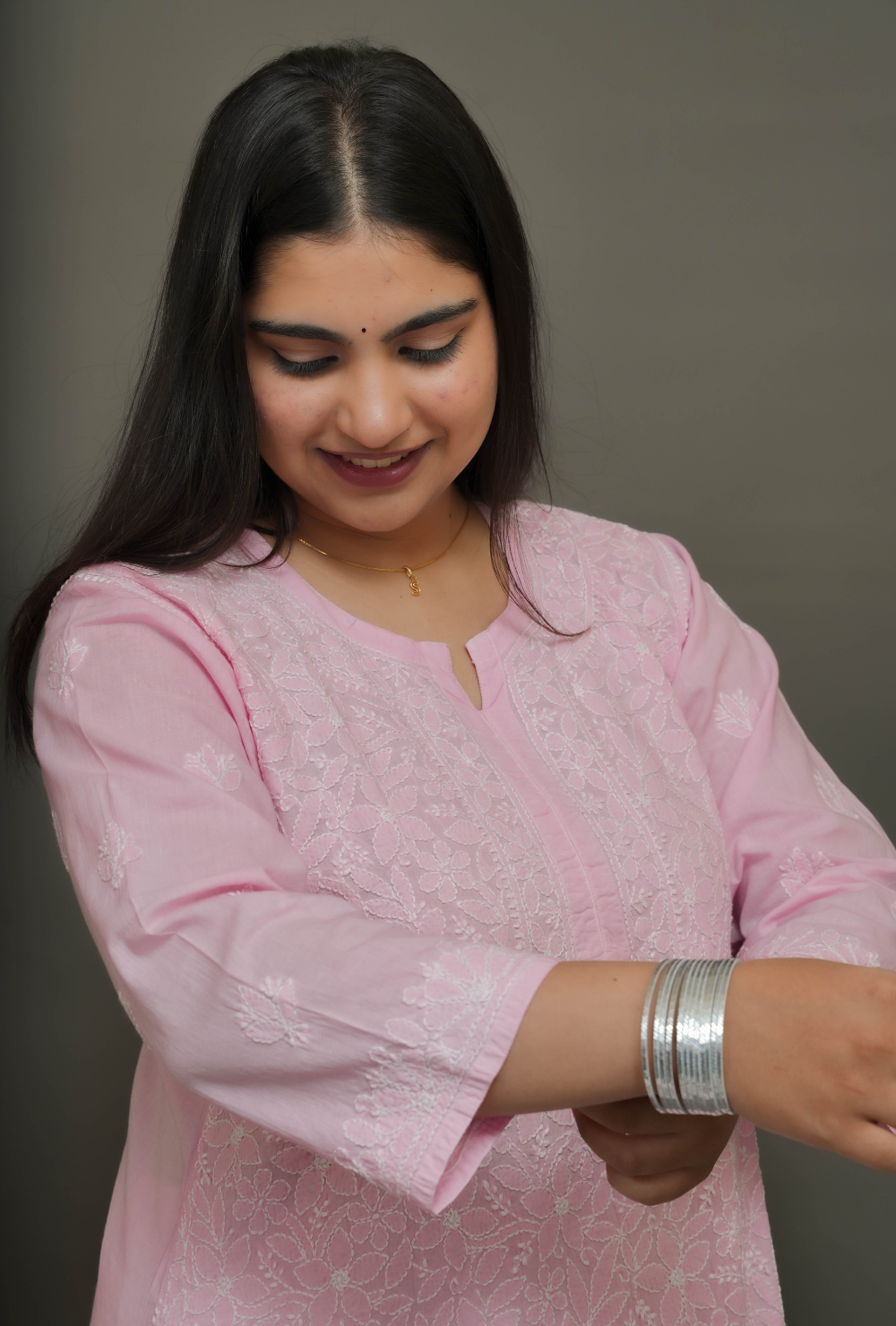 Rose Petal Chikankari Kurta (9)
